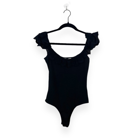 Good Luck Gem Eyelet Trim Puff Sleeve Ribbed Bodysuit in Black Size S - Picture 4 of 11
